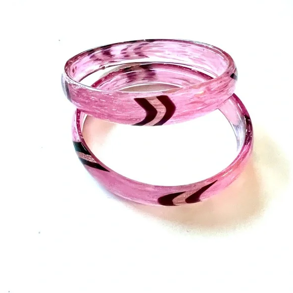 Glass bangles - Picture 2 of 4
